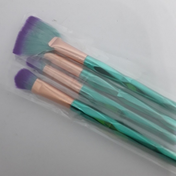Diamond Grip Ombre Makeup Brushes NIP - Picture 3 of 3